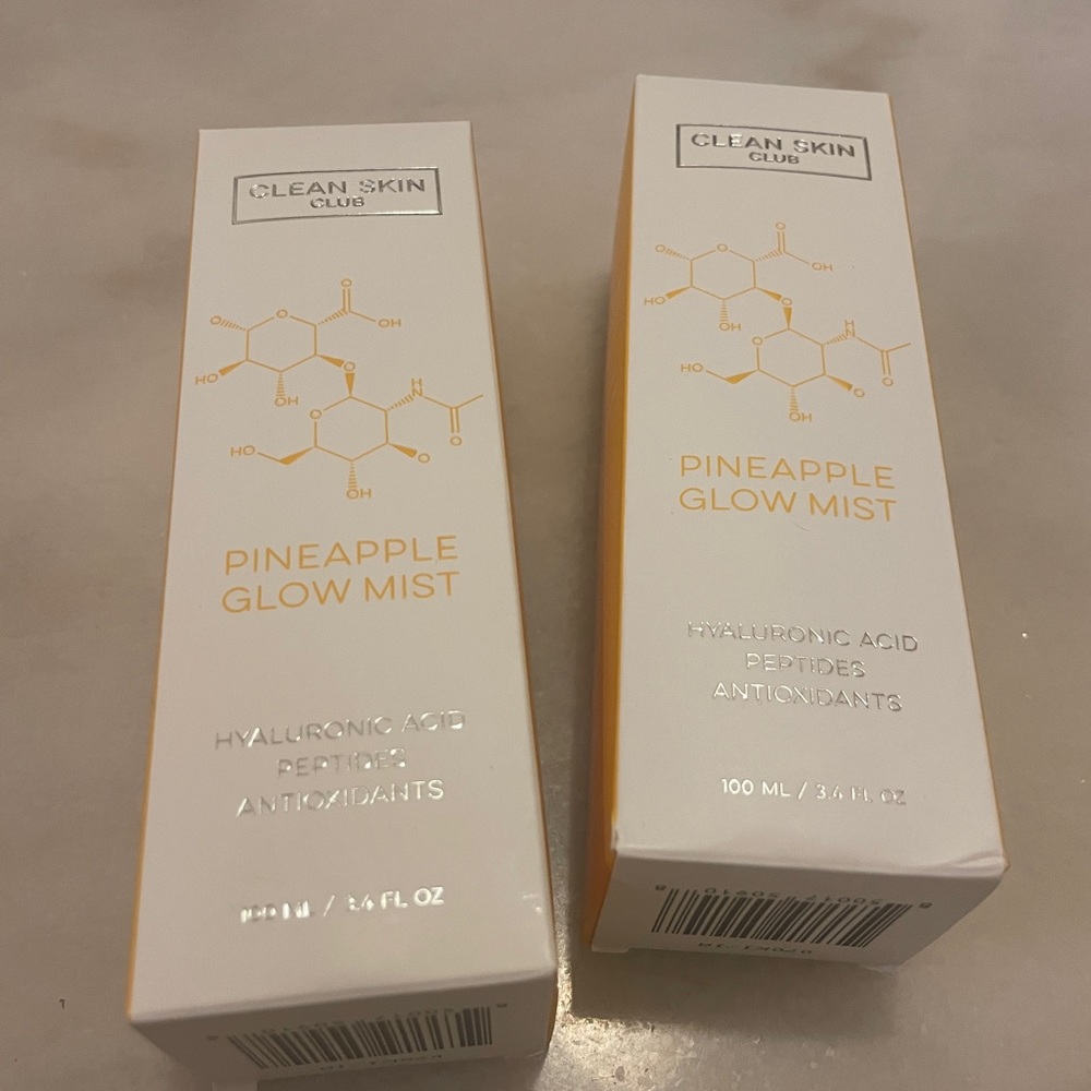 TWO Free Clean Skin Club Hyaluronic Acid & Peptides Pineapple Glow Mists